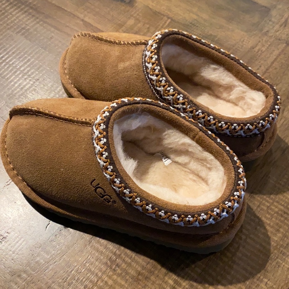 UGG Slippers Toddlers Size 10